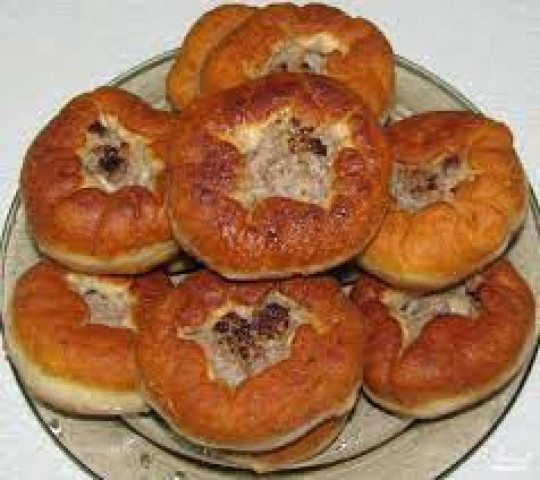 Беляш с мясом