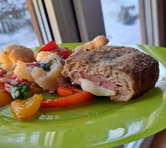 Шницель  рубленный Кордон блю из курицы